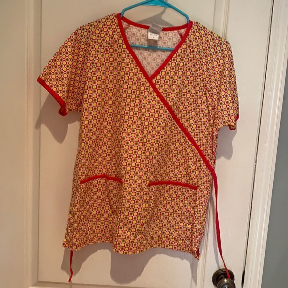 UA Scrub top S